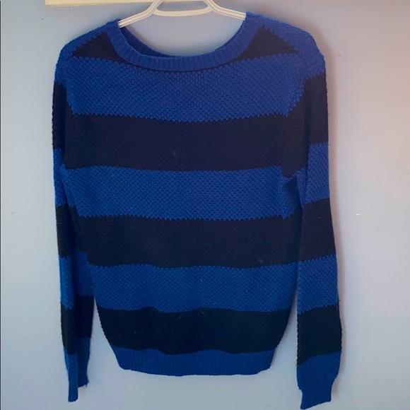 Black and blue long sleeve knit - Picture 2 of 4